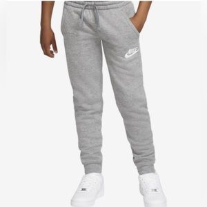 Nike sweatpants youth large